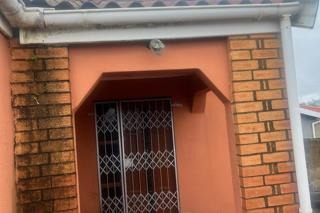 2 Bedroom Property for Sale in Mdantsane Eastern Cape